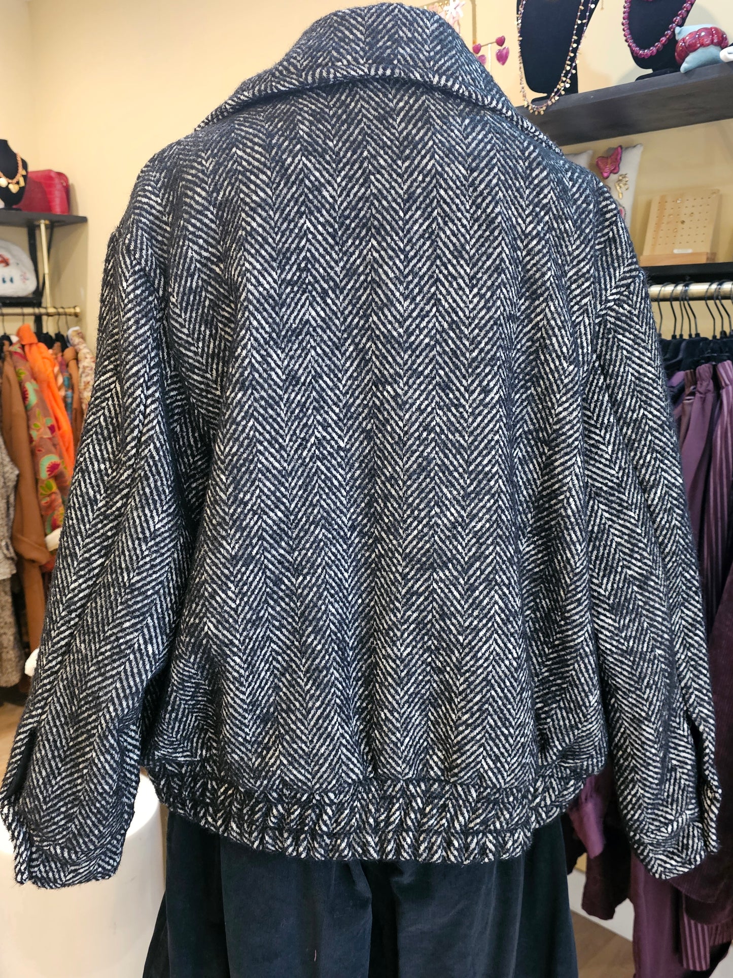 Blouson chevrons noir et blanc Johanna Paris