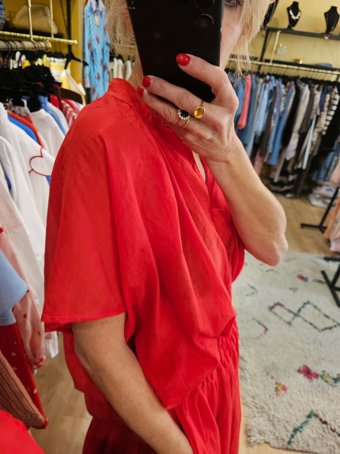 Top rouge en voile de coton