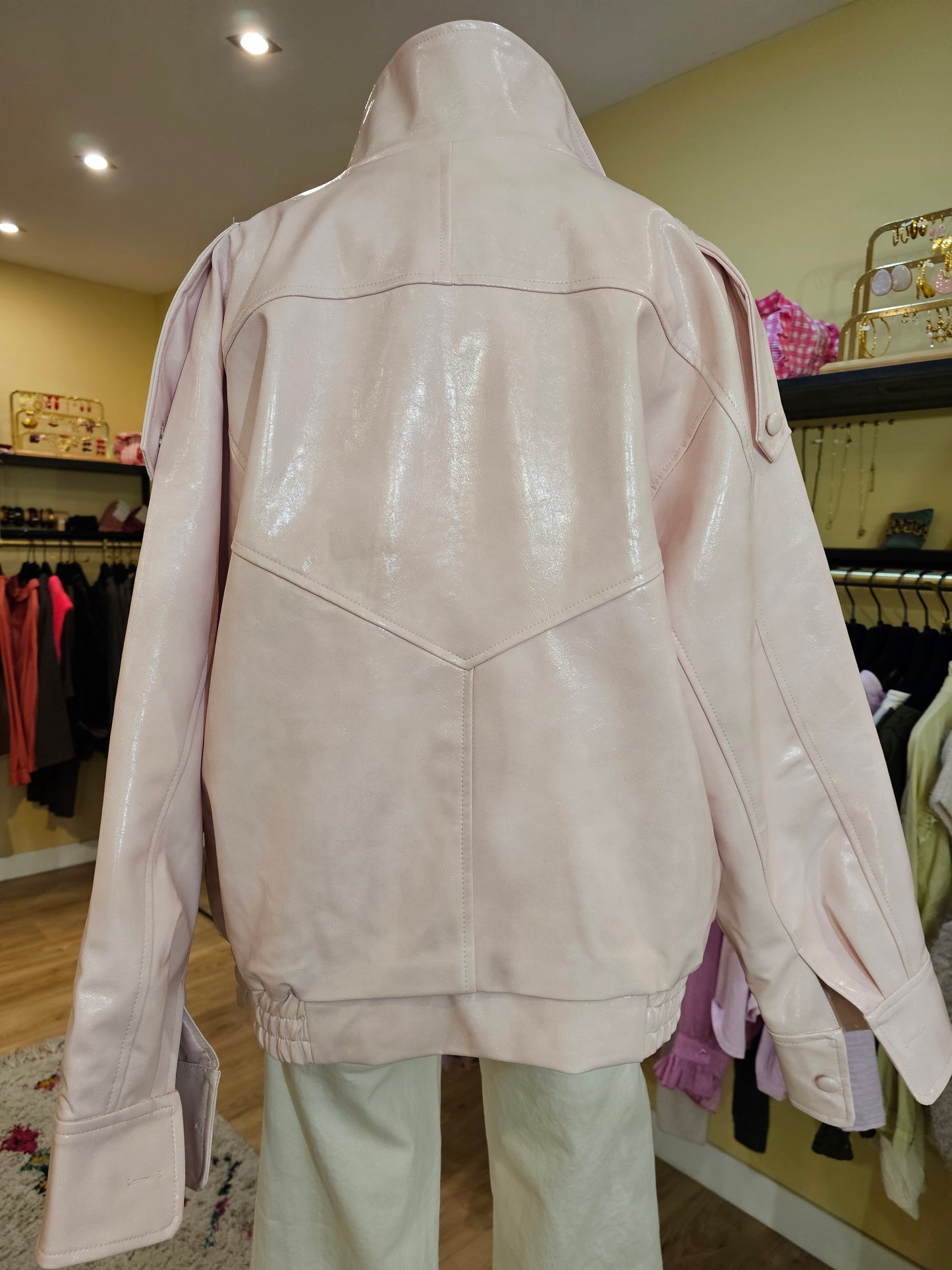 Blouson simili rose glacé