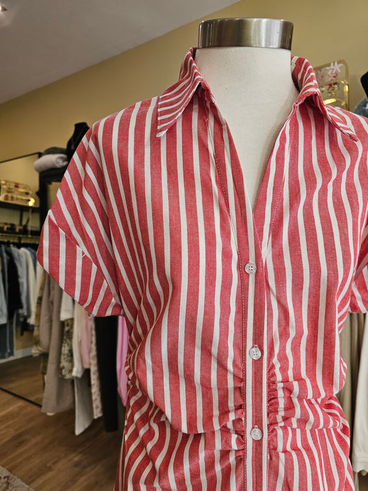 Robe rayée rouge et blanc