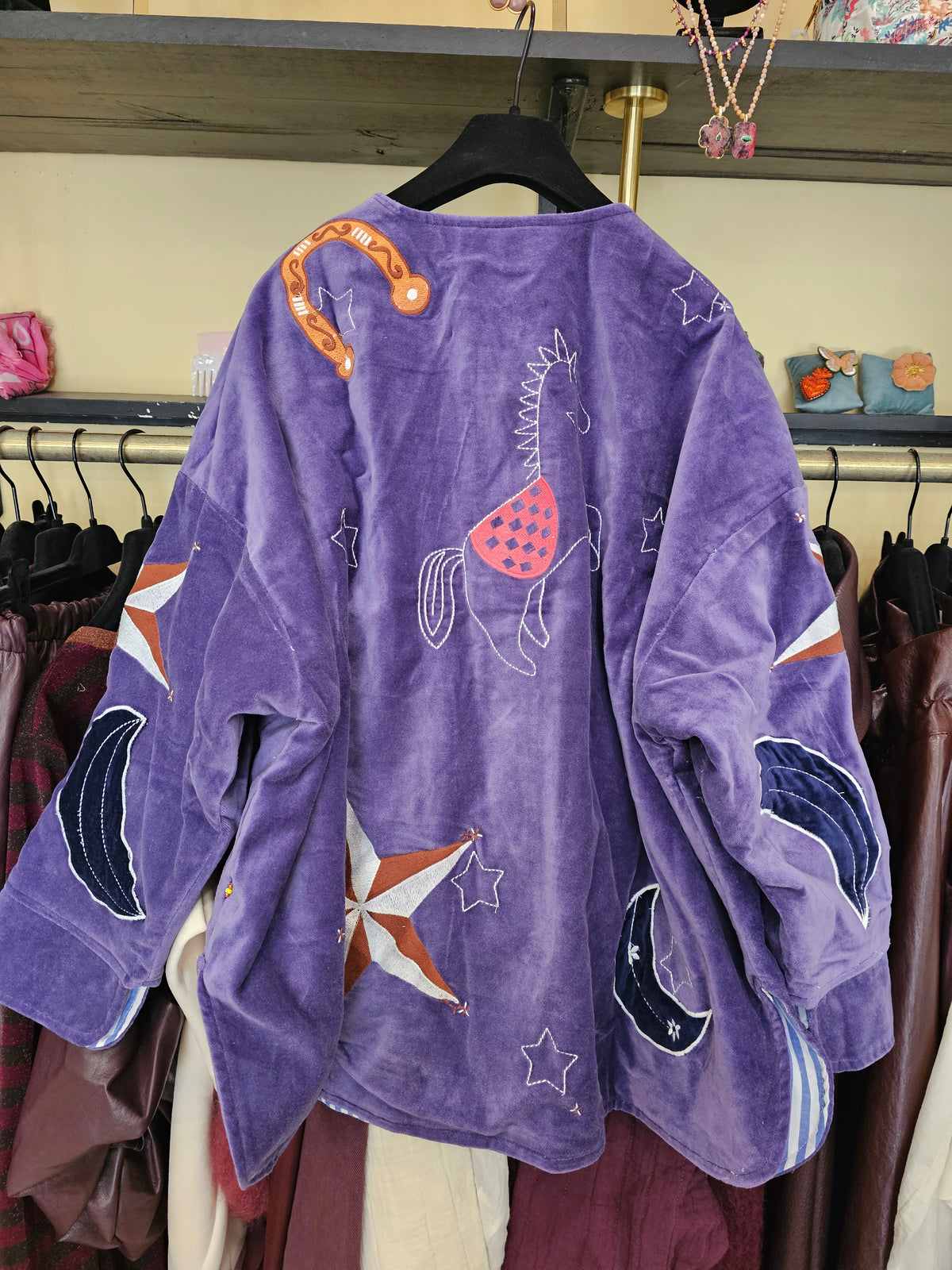 Veste en velours violet brodée The corner Paris