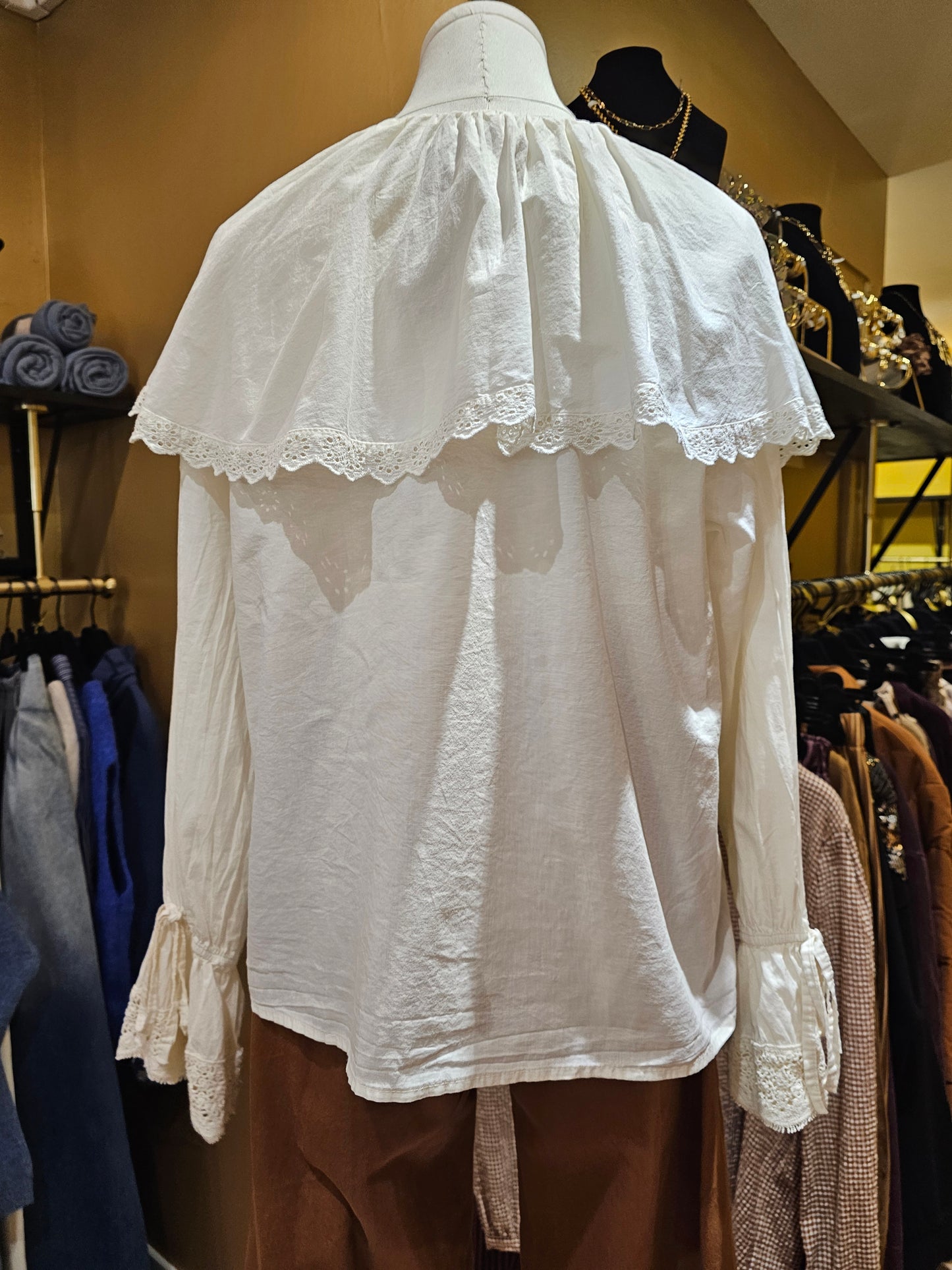 Chemise ecrue col large Johanna Paris