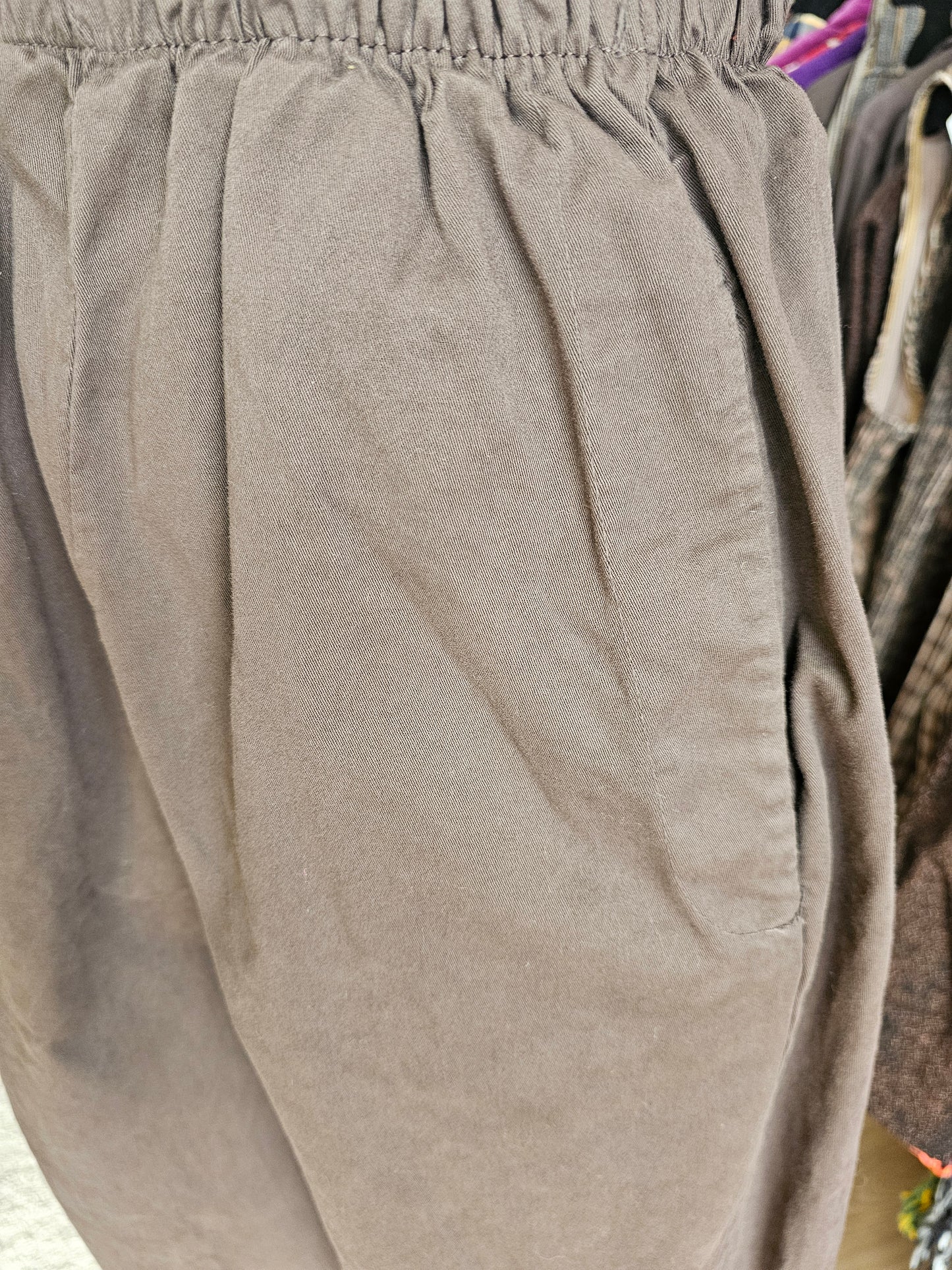 Pantalon magique marron Johanna Paris