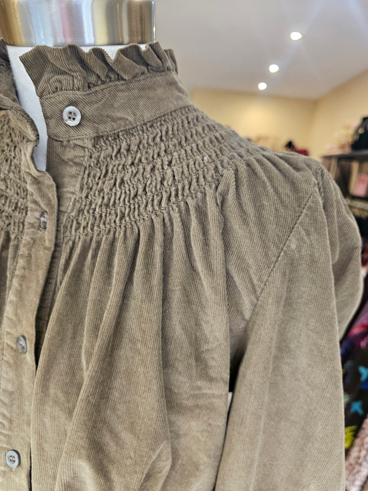 Chemise smockée kaki – Johanna Paris