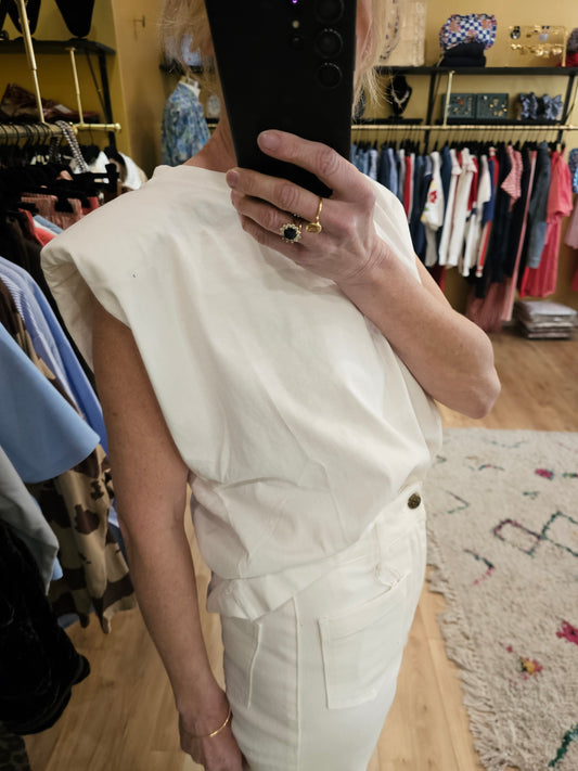 Tshirt à épaulettes