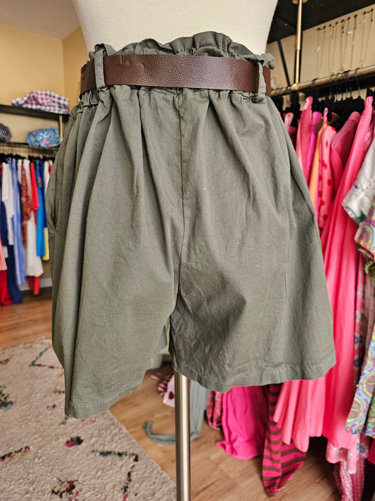 Short kaki johanna Paris