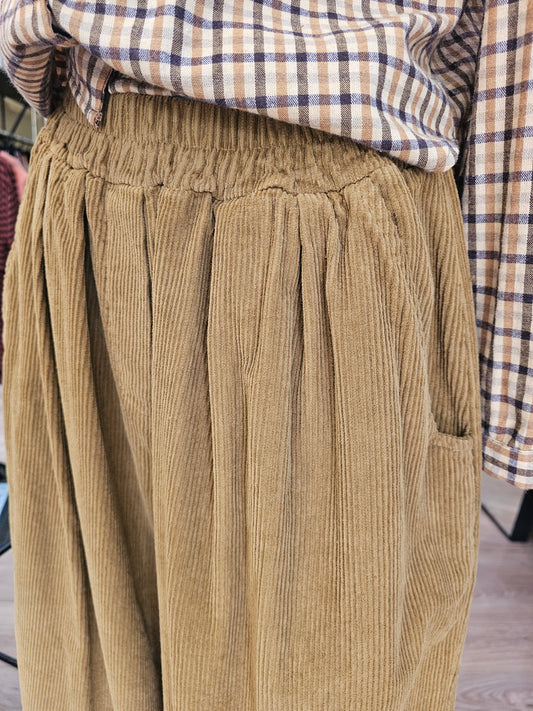 Pantalon magique en velours palude Johanna Paris