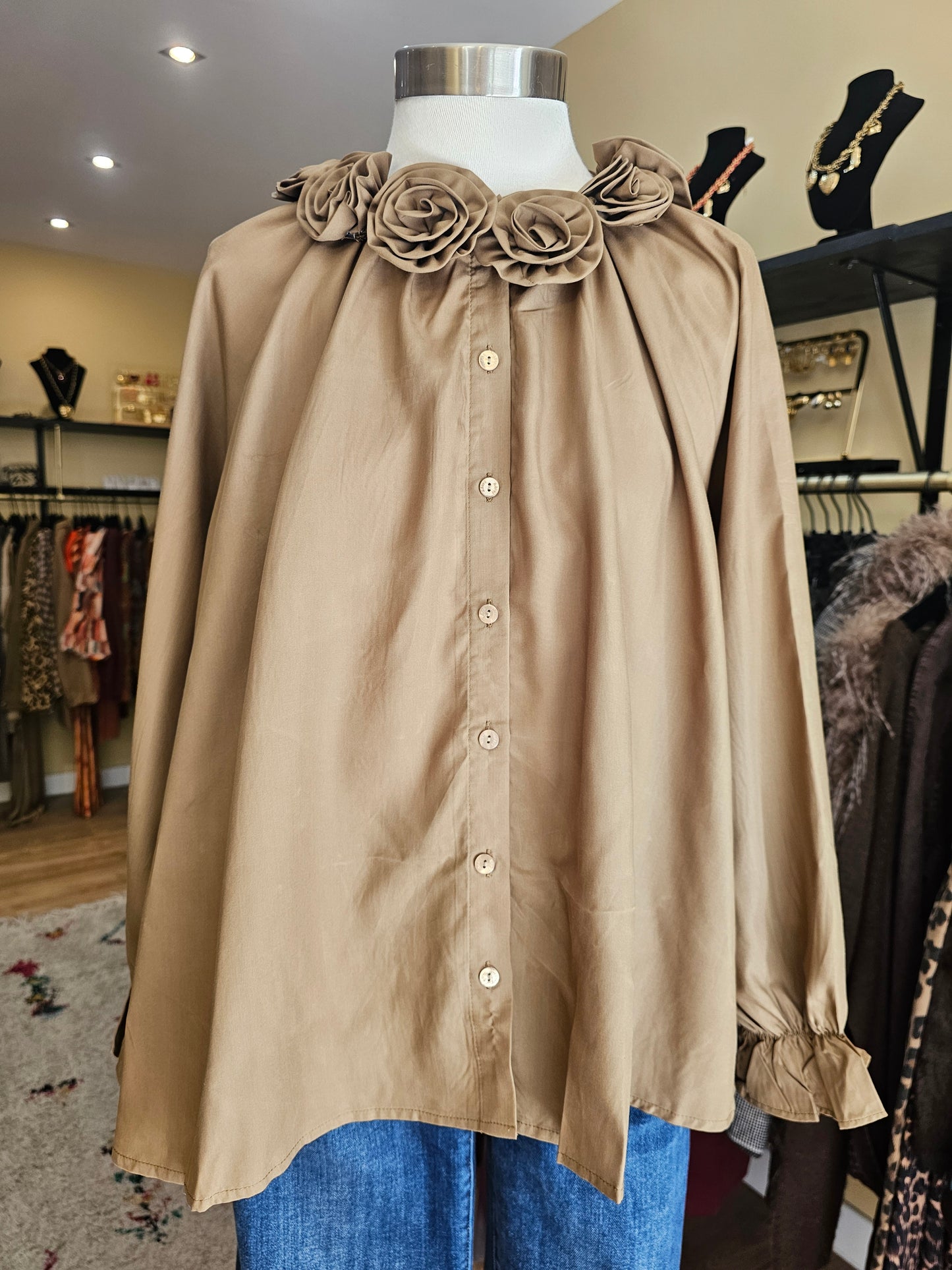 Chemise col fleurs Adoré Paris