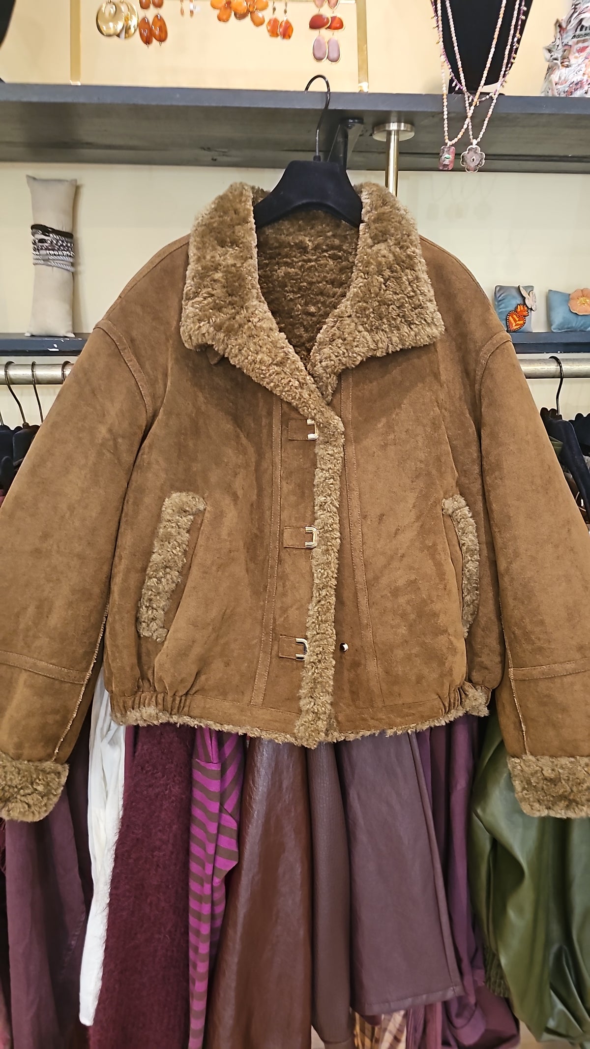 Veste en fausse fourrure kaki Johanna Paris