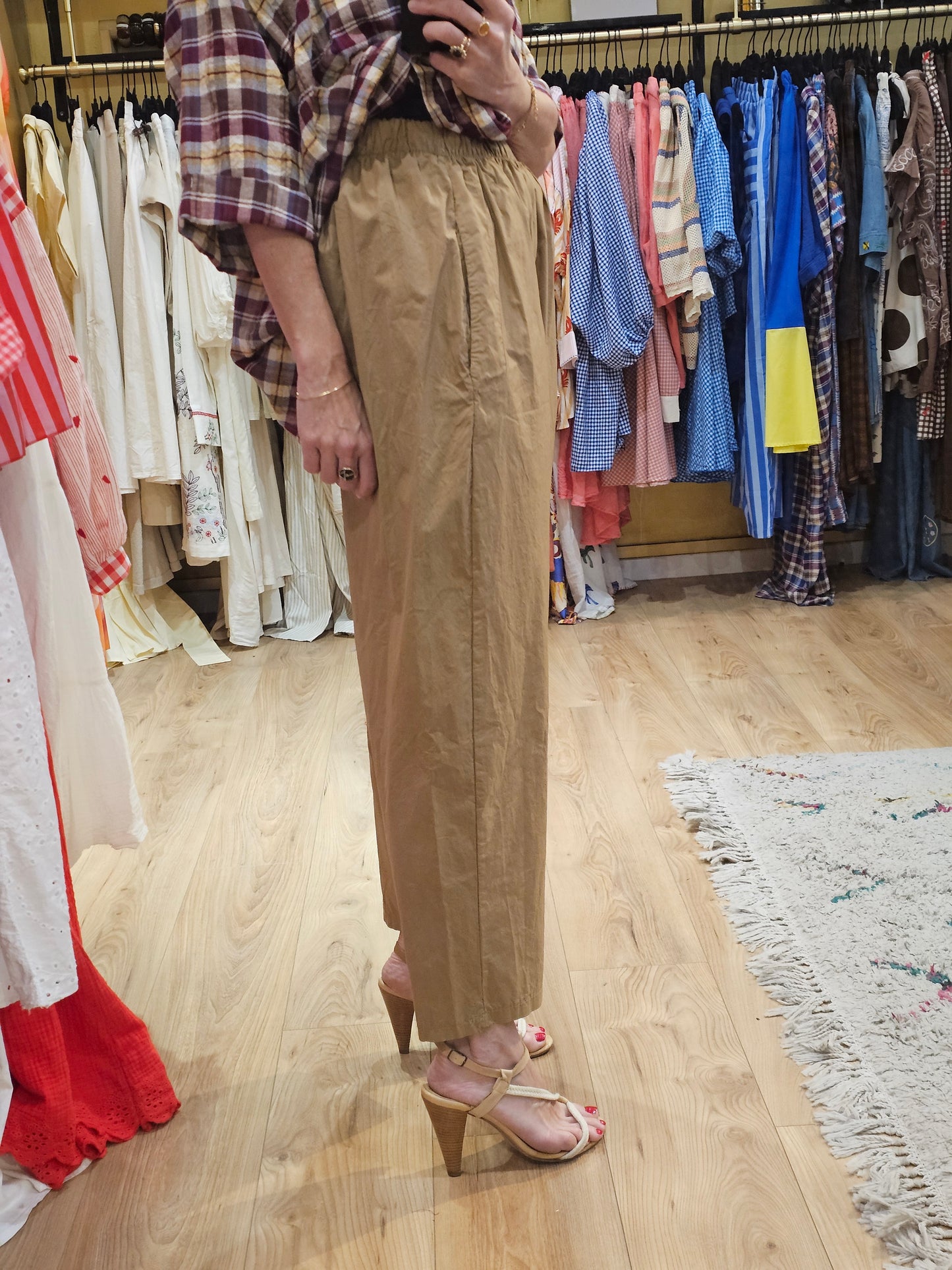 Pantalon logique camel Johanna Paris