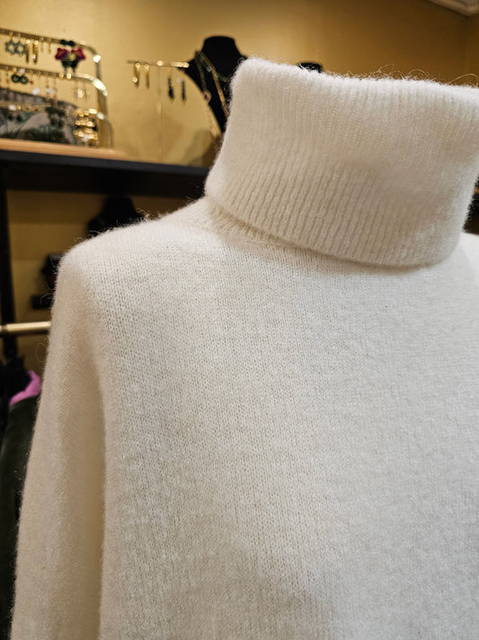 Pull col roulé ecru Johanna Paris