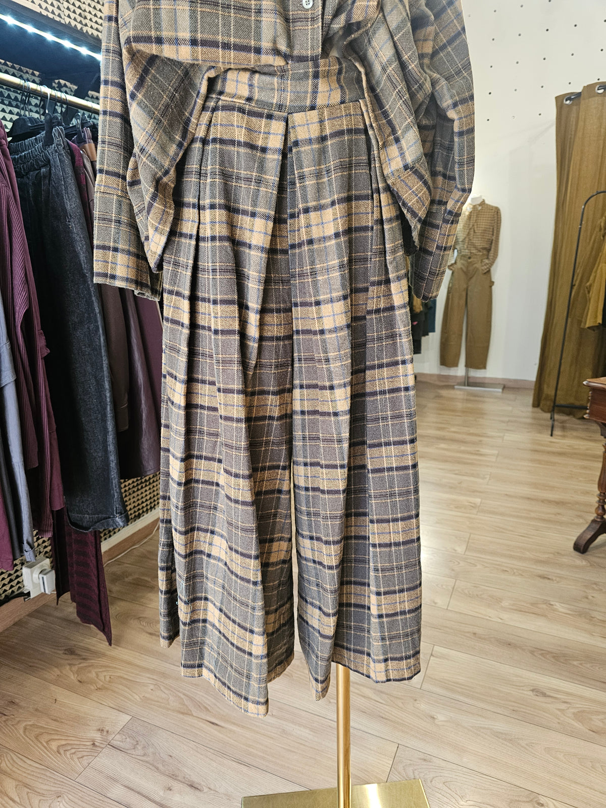 Pantalon large à carreaux