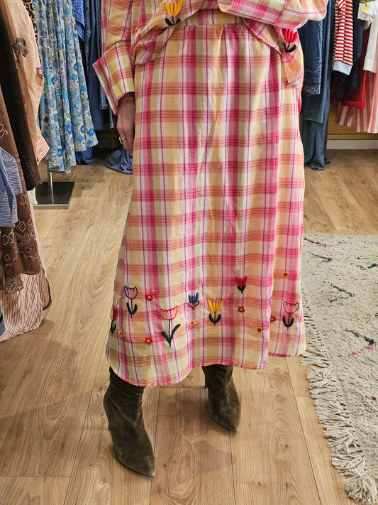 Jupe à carreaux brodée The Corner