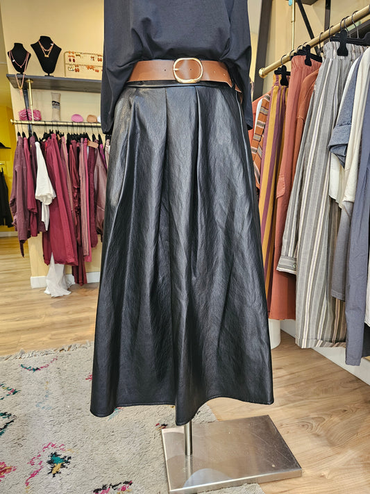 Jupe en simili noir johanna paris