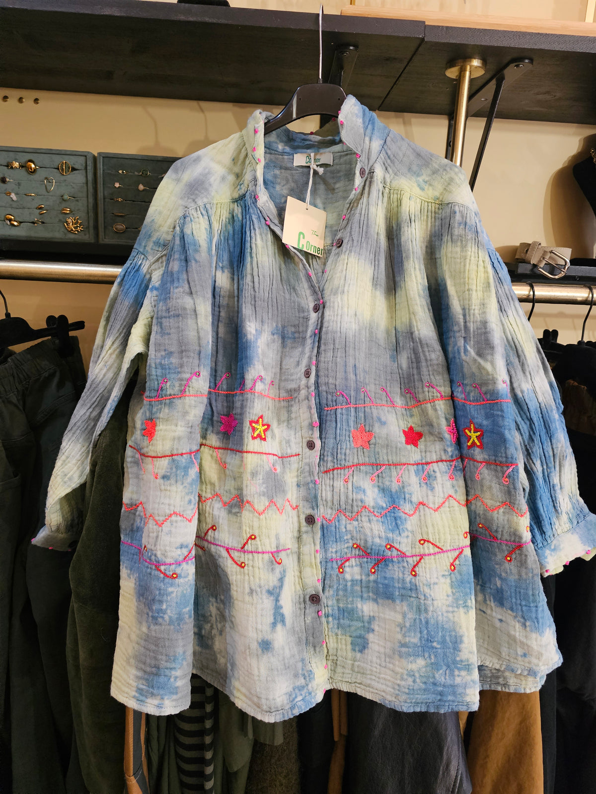 Chemise the corner