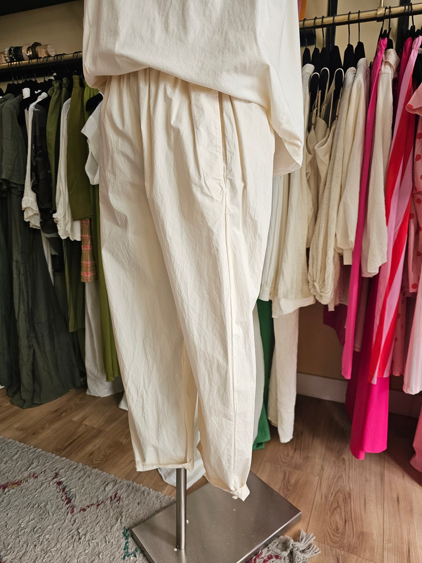 Pantalon magique ecru johanna paris