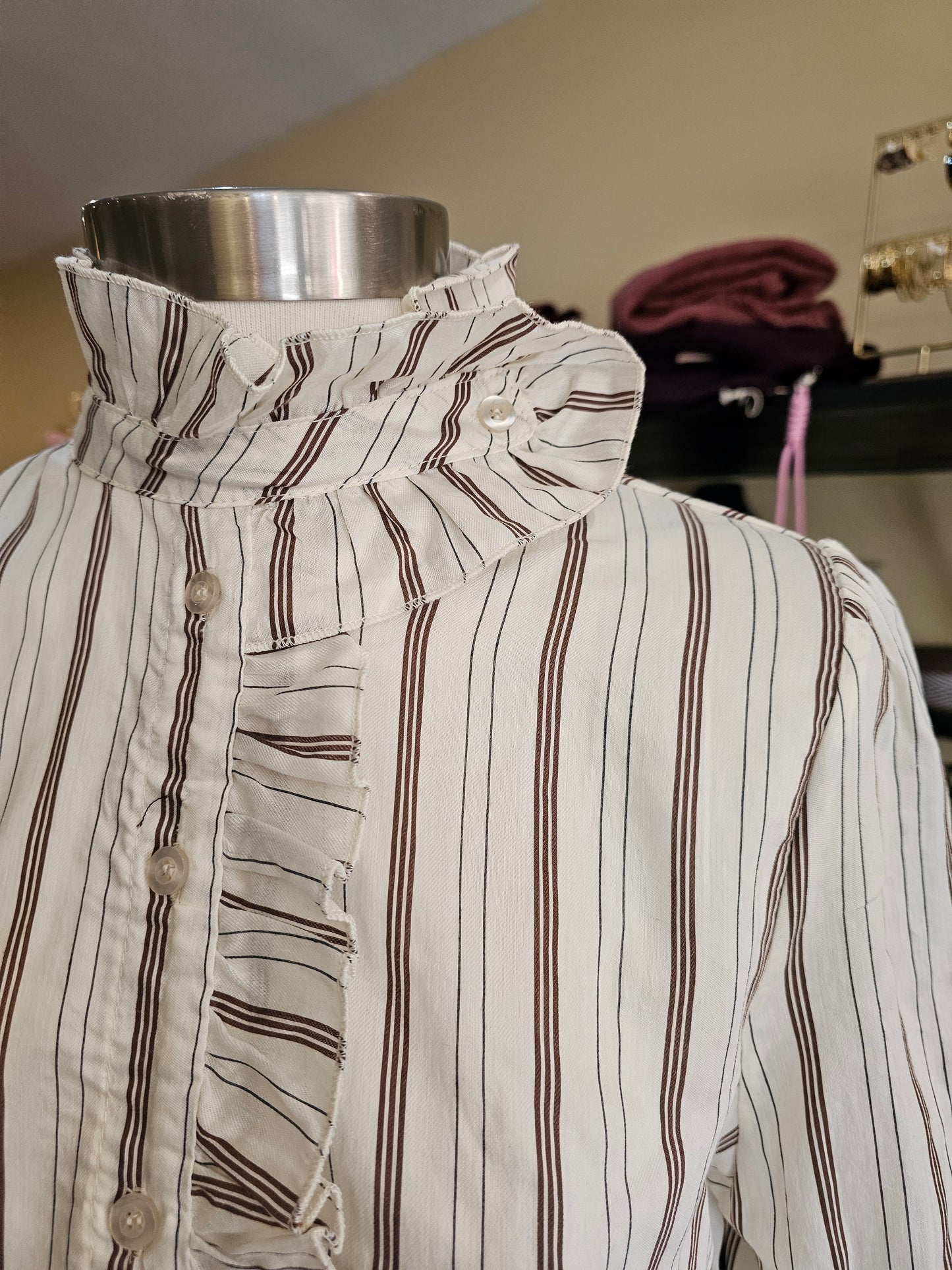 Chemise rayée col montant