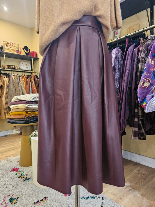 Jupe midi en simili bordeaux Johanna Paris