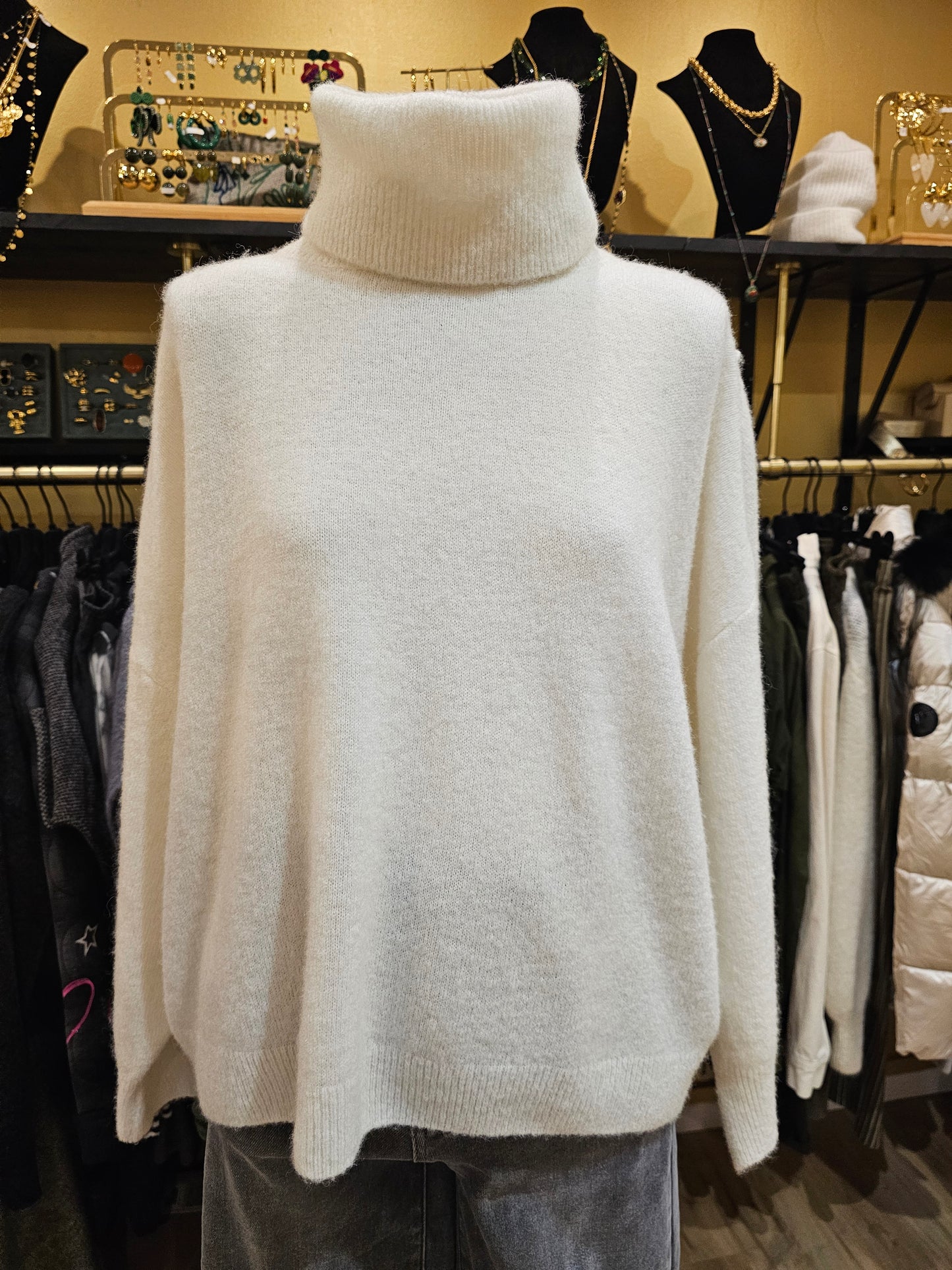 Pull col roulé ecru Johanna Paris