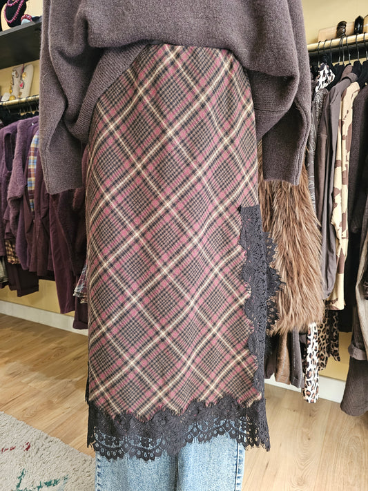 Jupe à carreaux et dentelle Johanna Paris