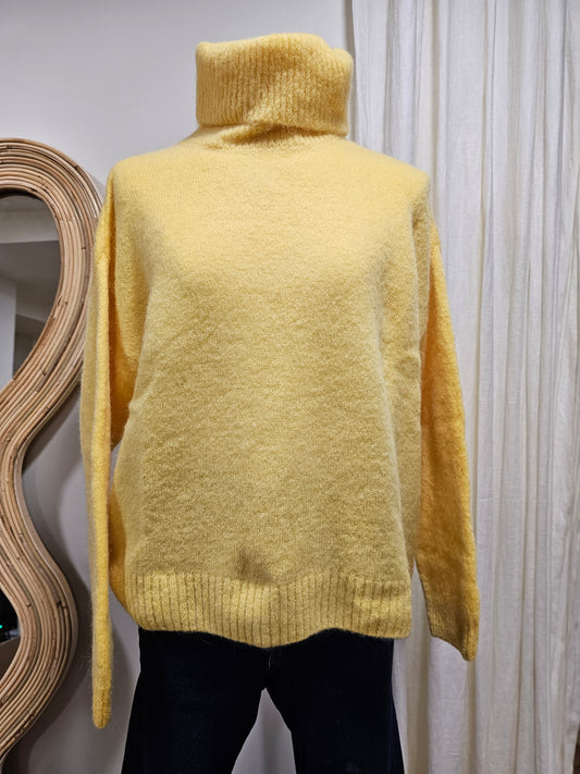 Pull col roulé jaune Johanna Paris