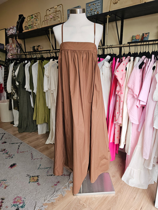 Robe à bretelles marron johanna paris