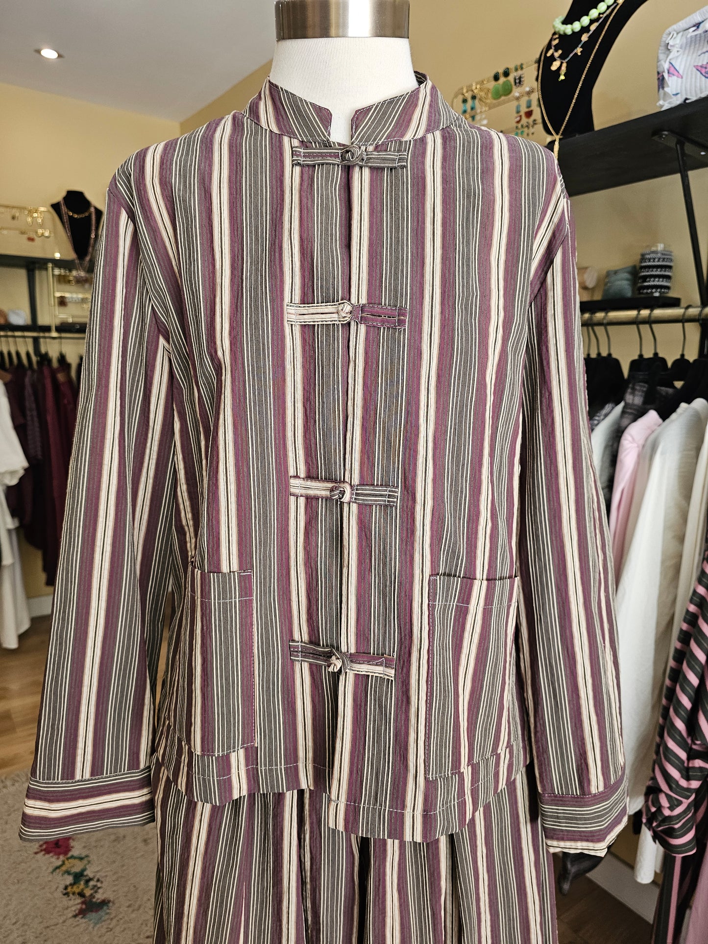Chemise brandebourg rayée prune Johanna paris