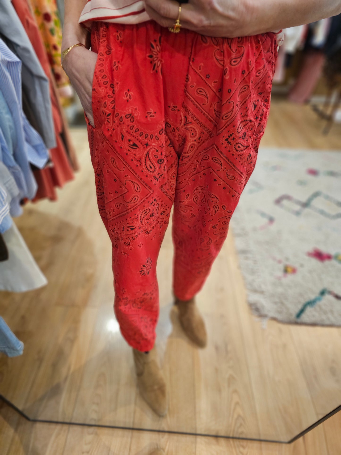 Pantalon magique bandana rouge