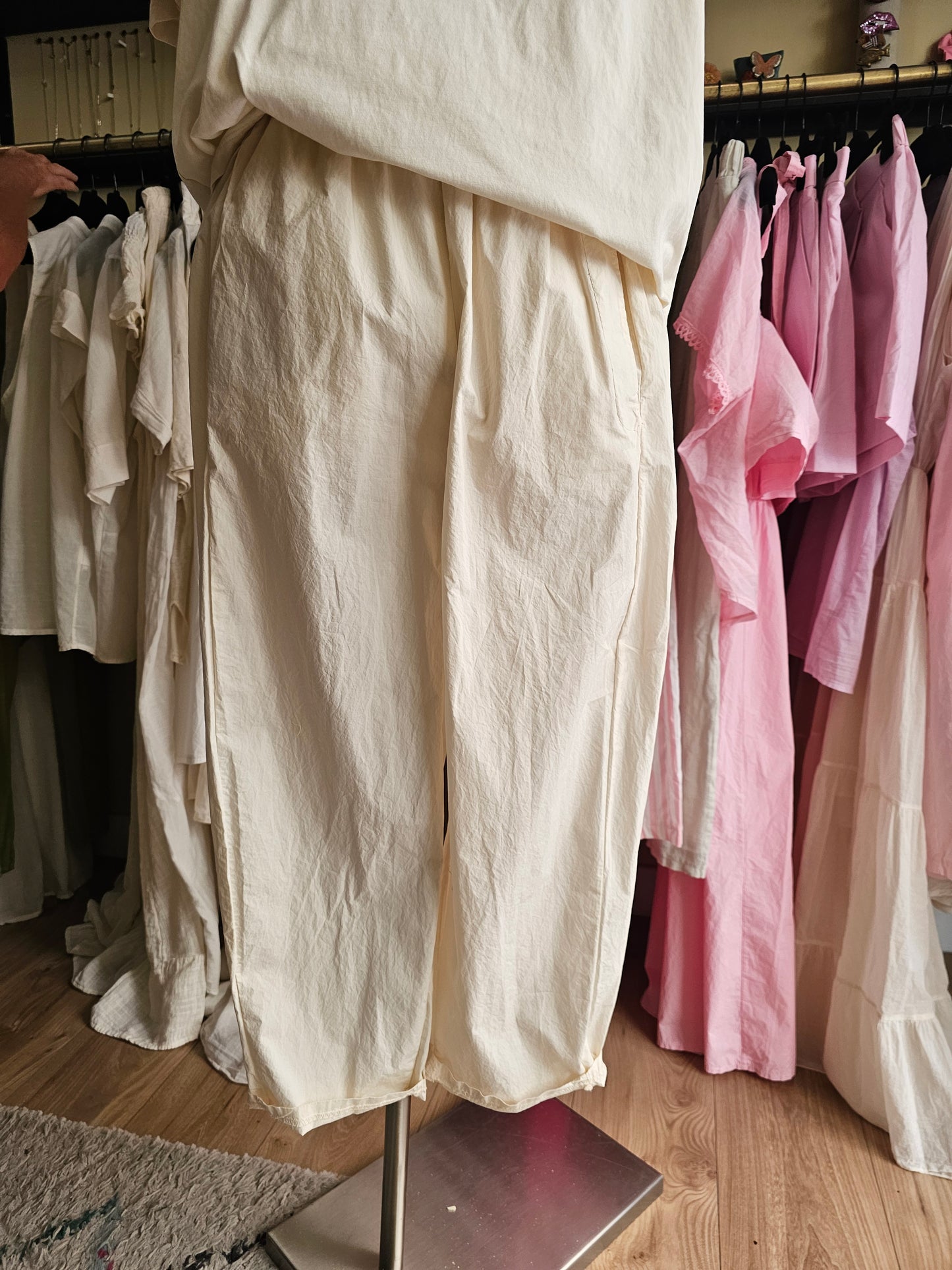 Pantalon magique ecru johanna paris