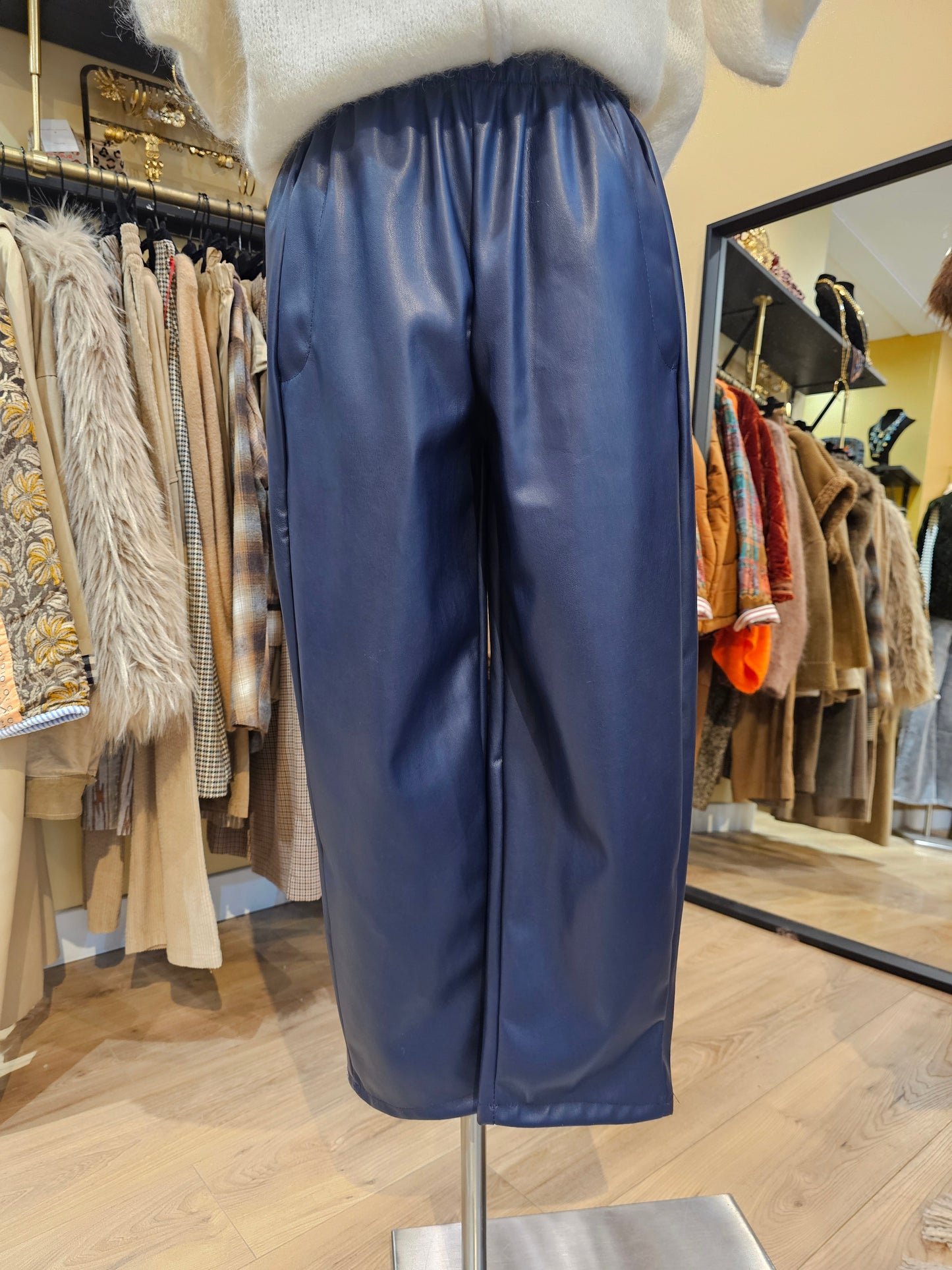 Pantalon simili bleu Johanna Paris