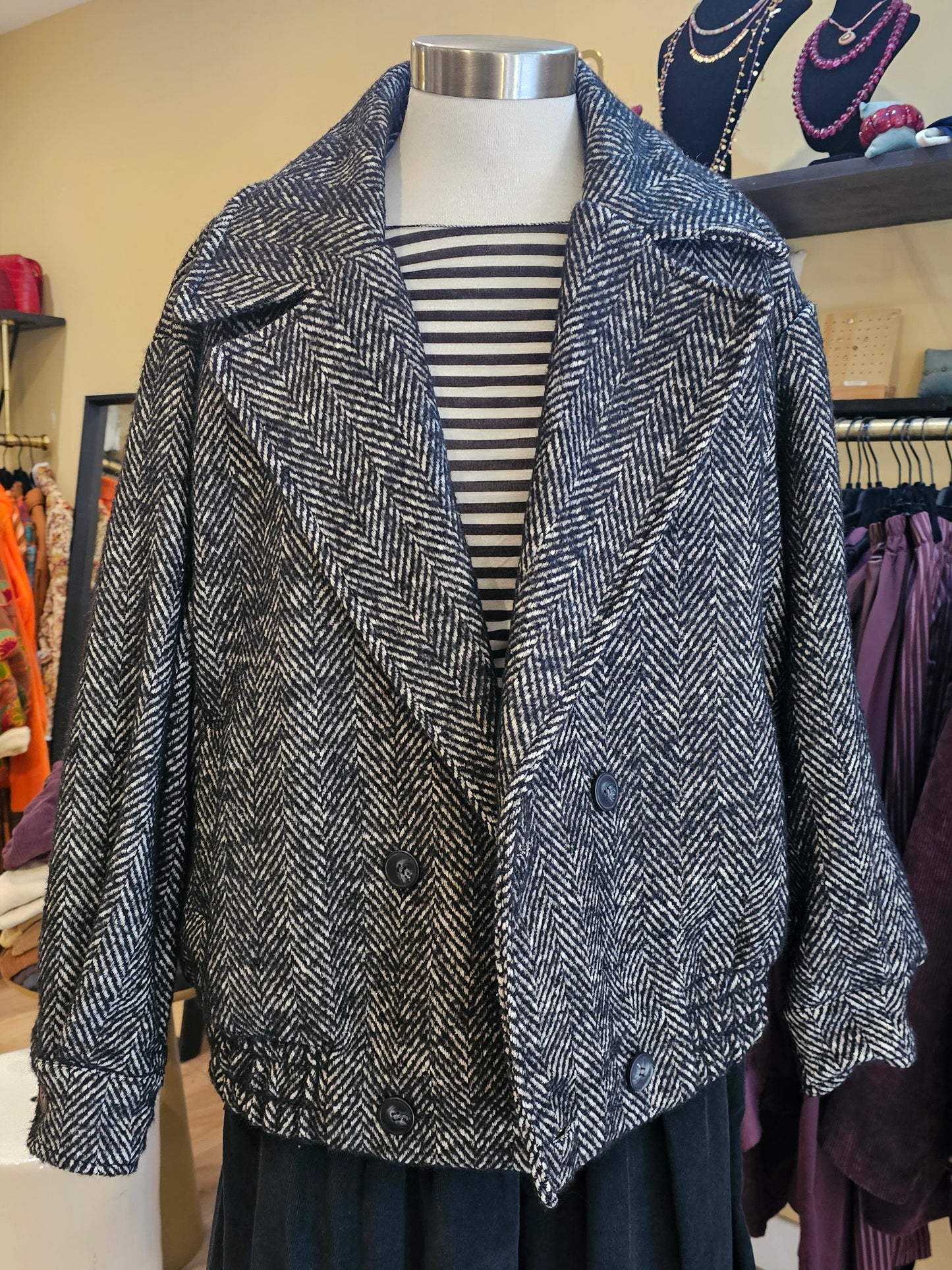 Blouson chevrons noir et blanc Johanna Paris