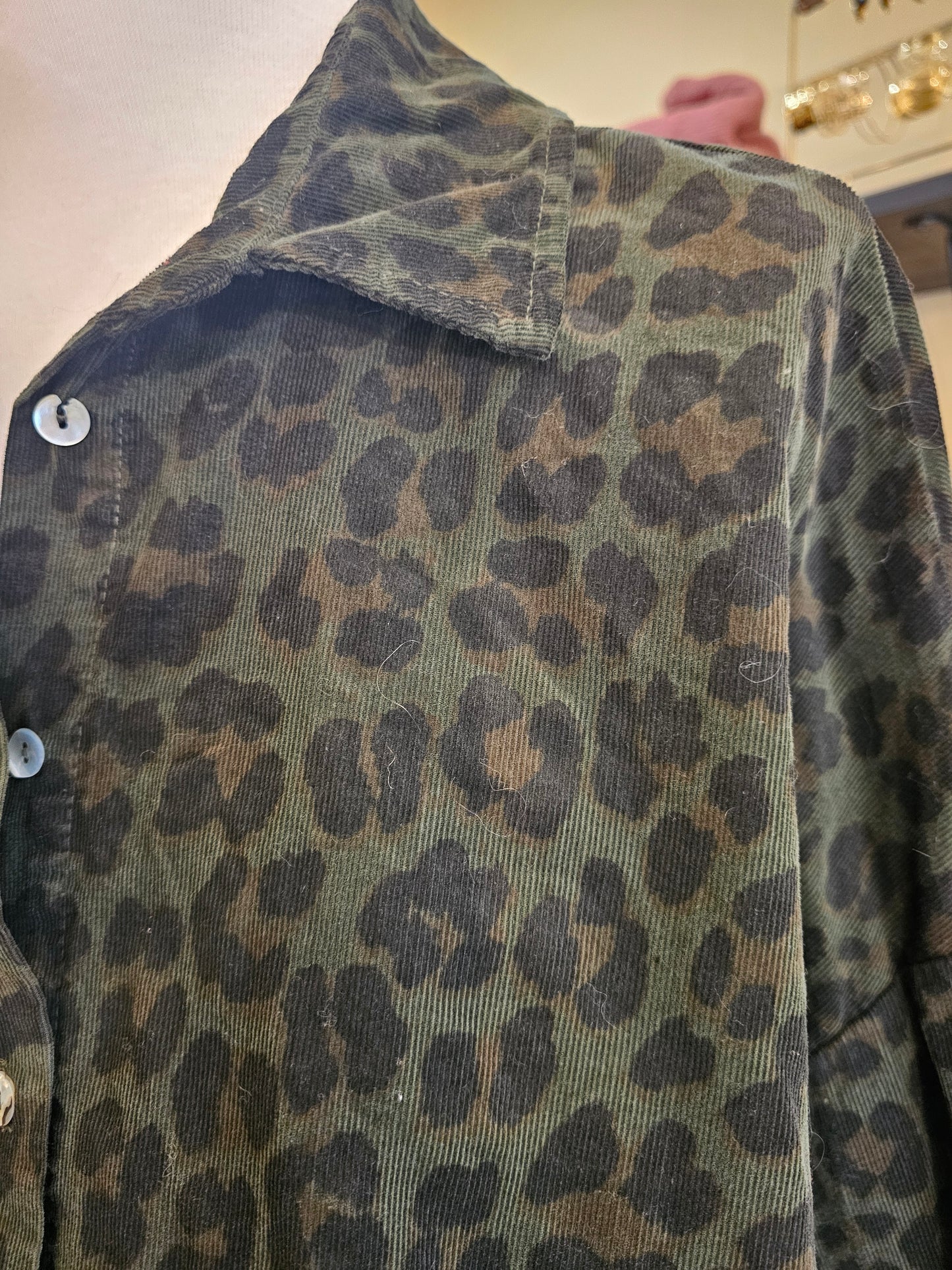 Chemise leopard kaki