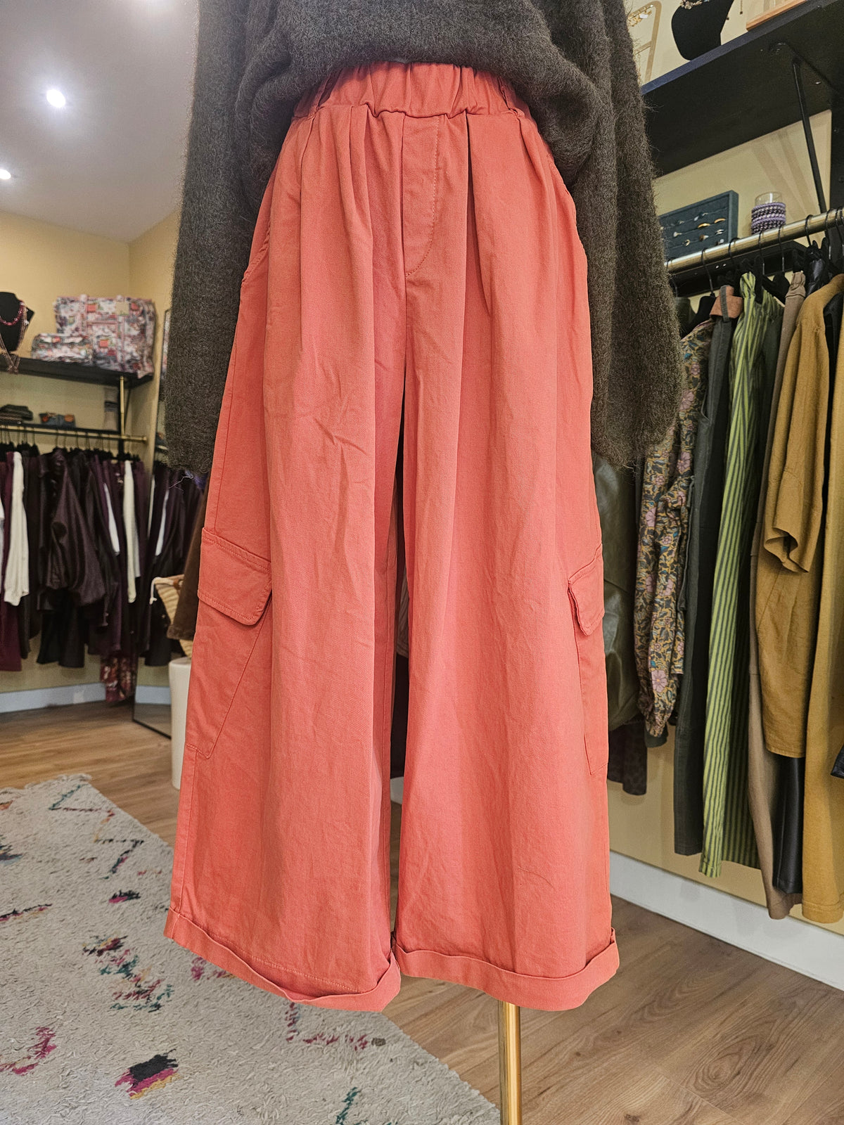 Pantalon magique cargo terracotta johanna paris