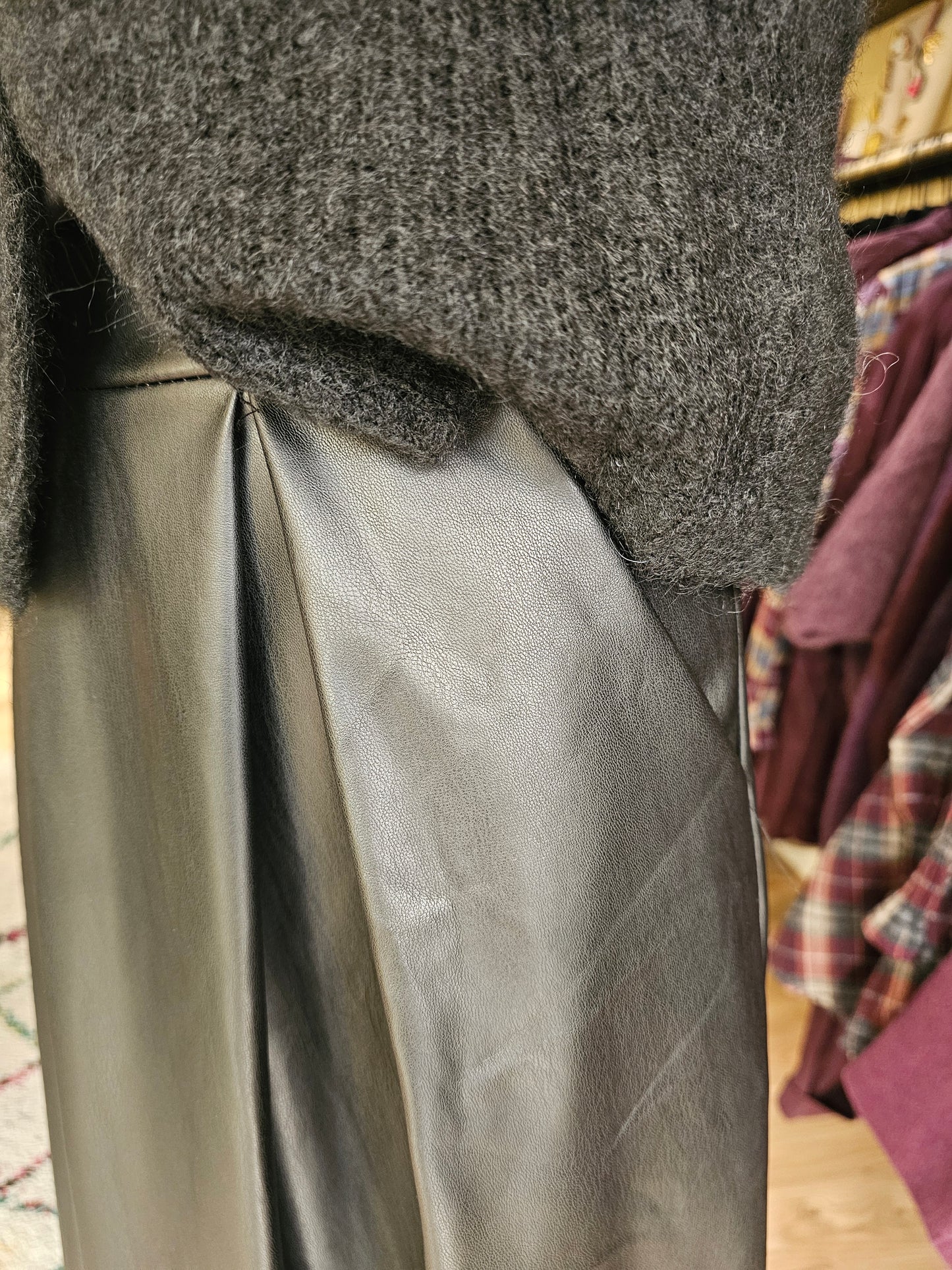 Jupe simili noire Johanna Paris