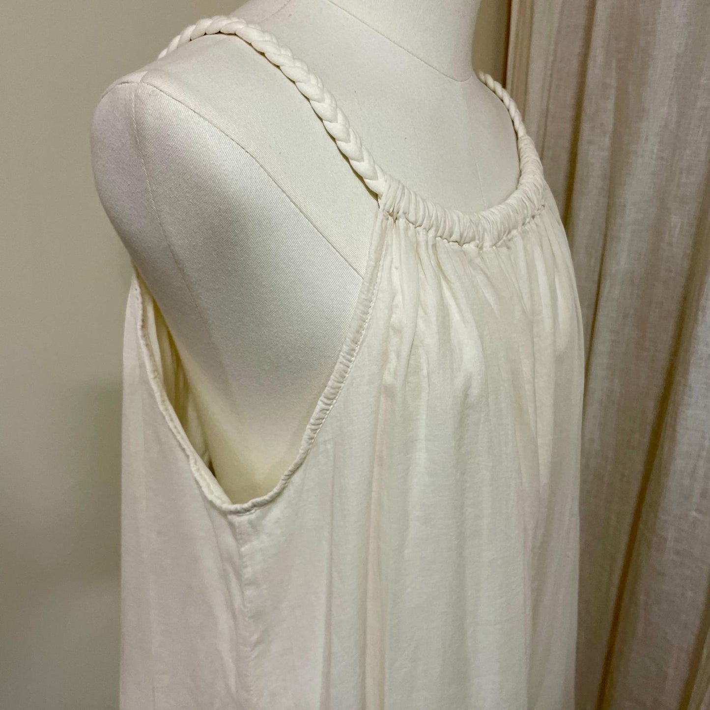 Robe ecrue