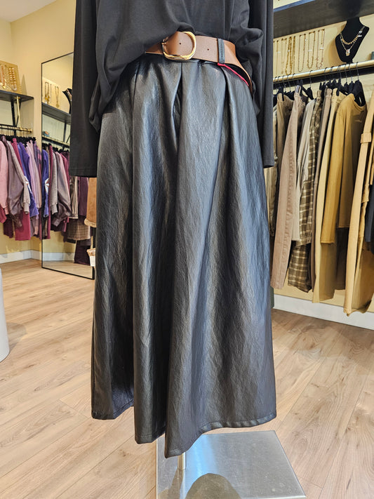 Pantalon jupe culotte simili.noire Johanna Paris