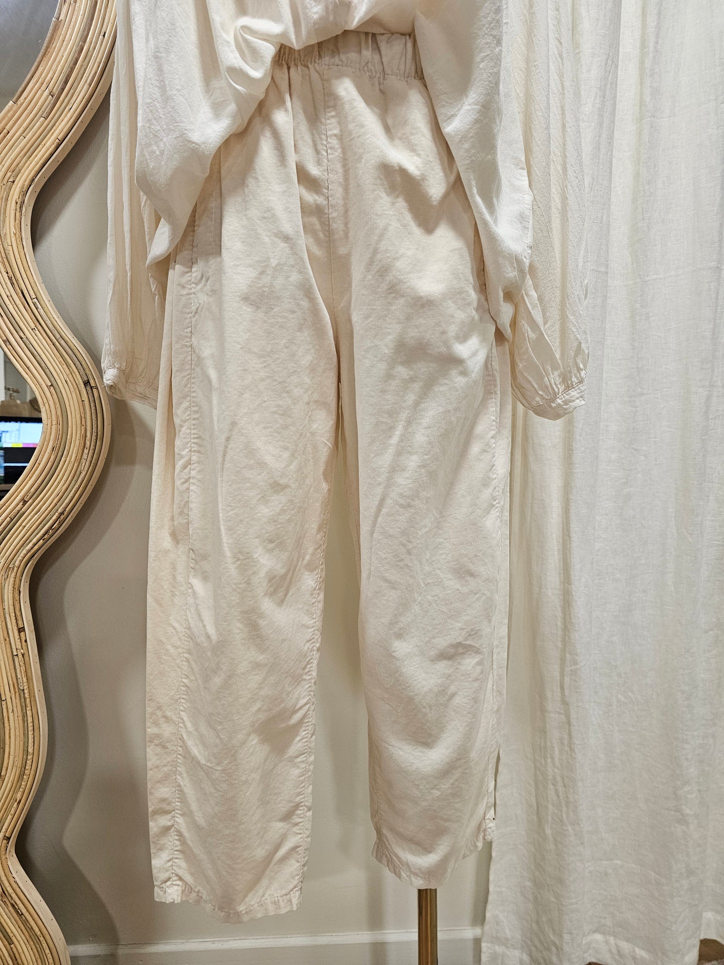 Pantalon magique ecru velours Johanna Paris