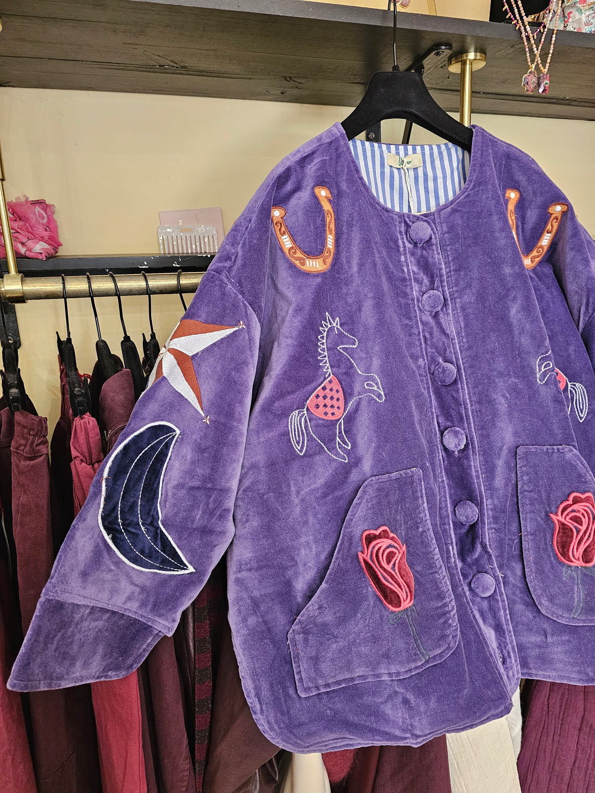 Veste en velours violet brodée The corner Paris