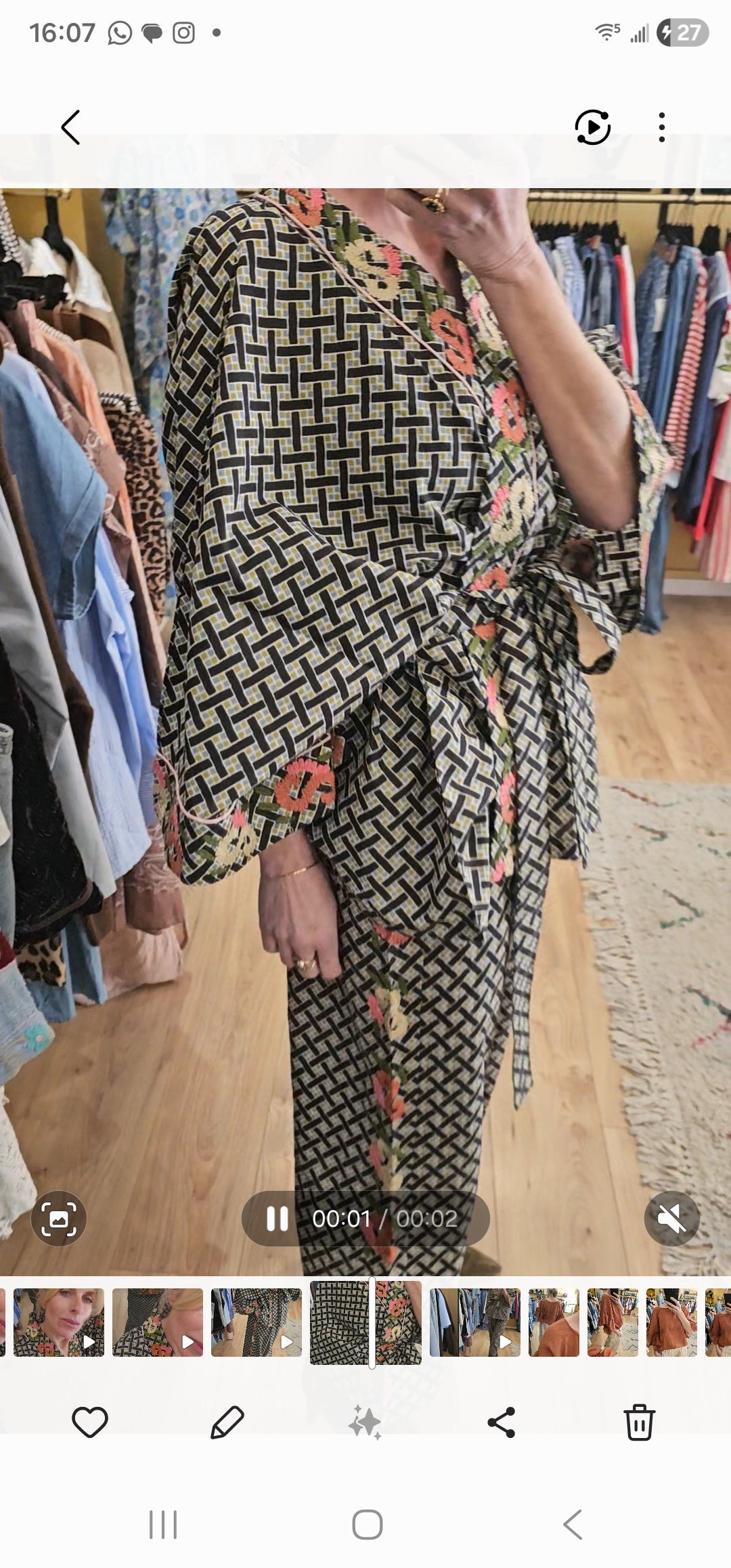 Pantalon brodé The Corner