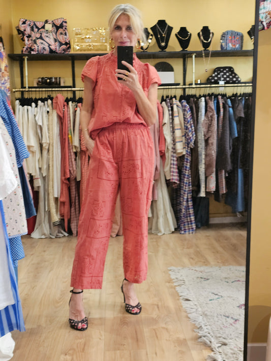 Top corail en broderie anglaise Johanna Paris