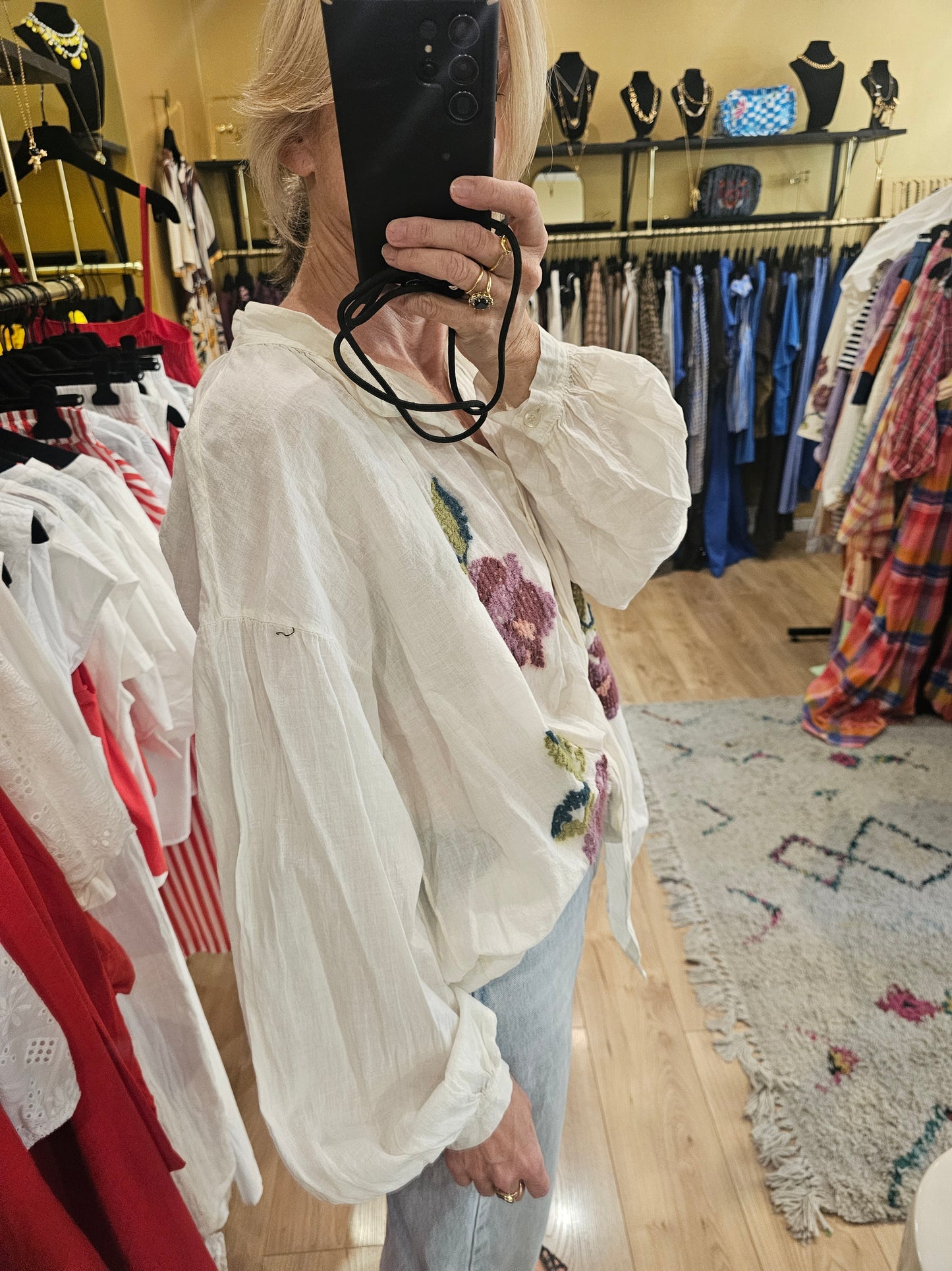 Chemise brodée ecru en voile de coton Johanna Paris