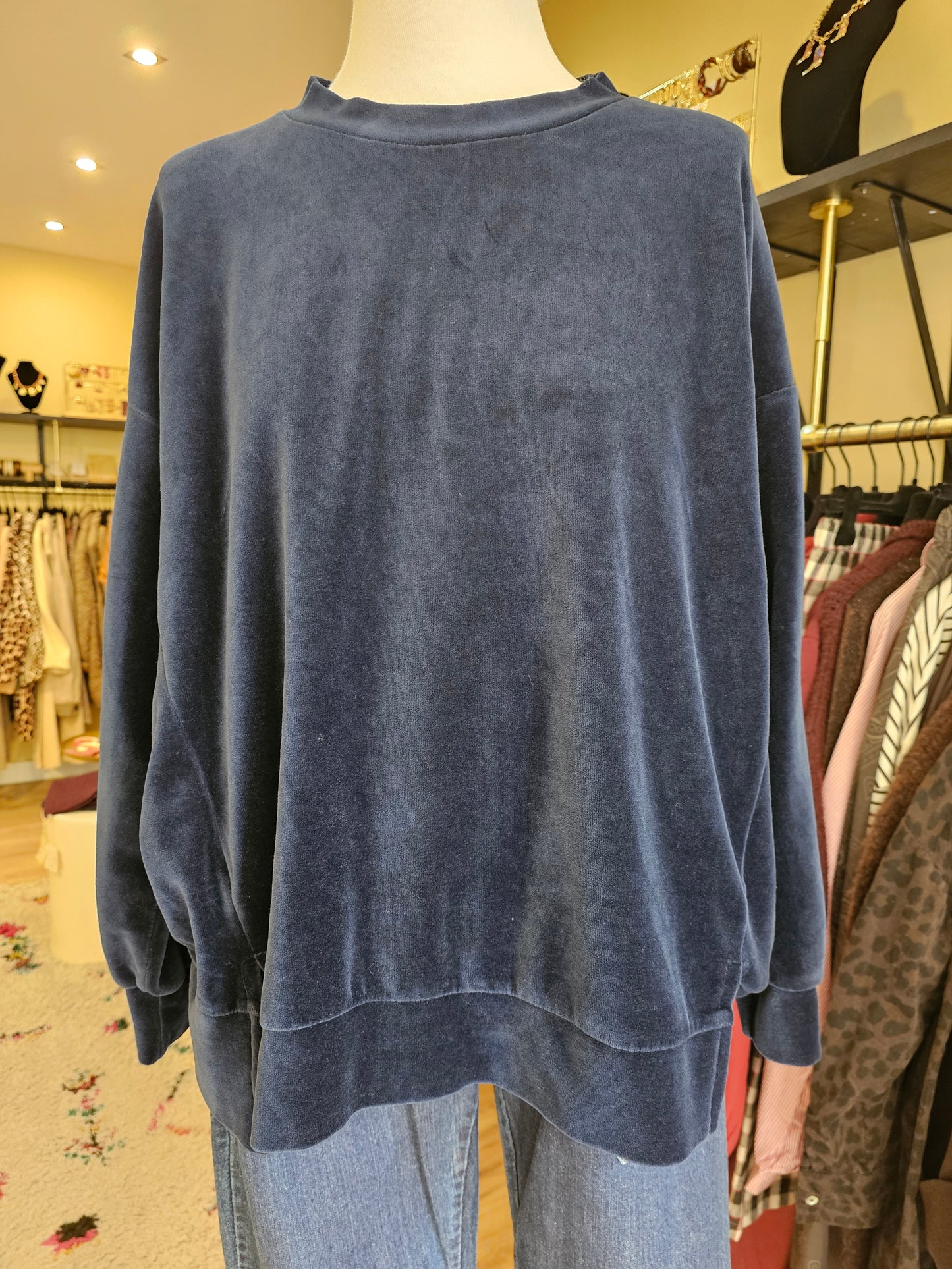 Sweat en velours marine Johanna Paris