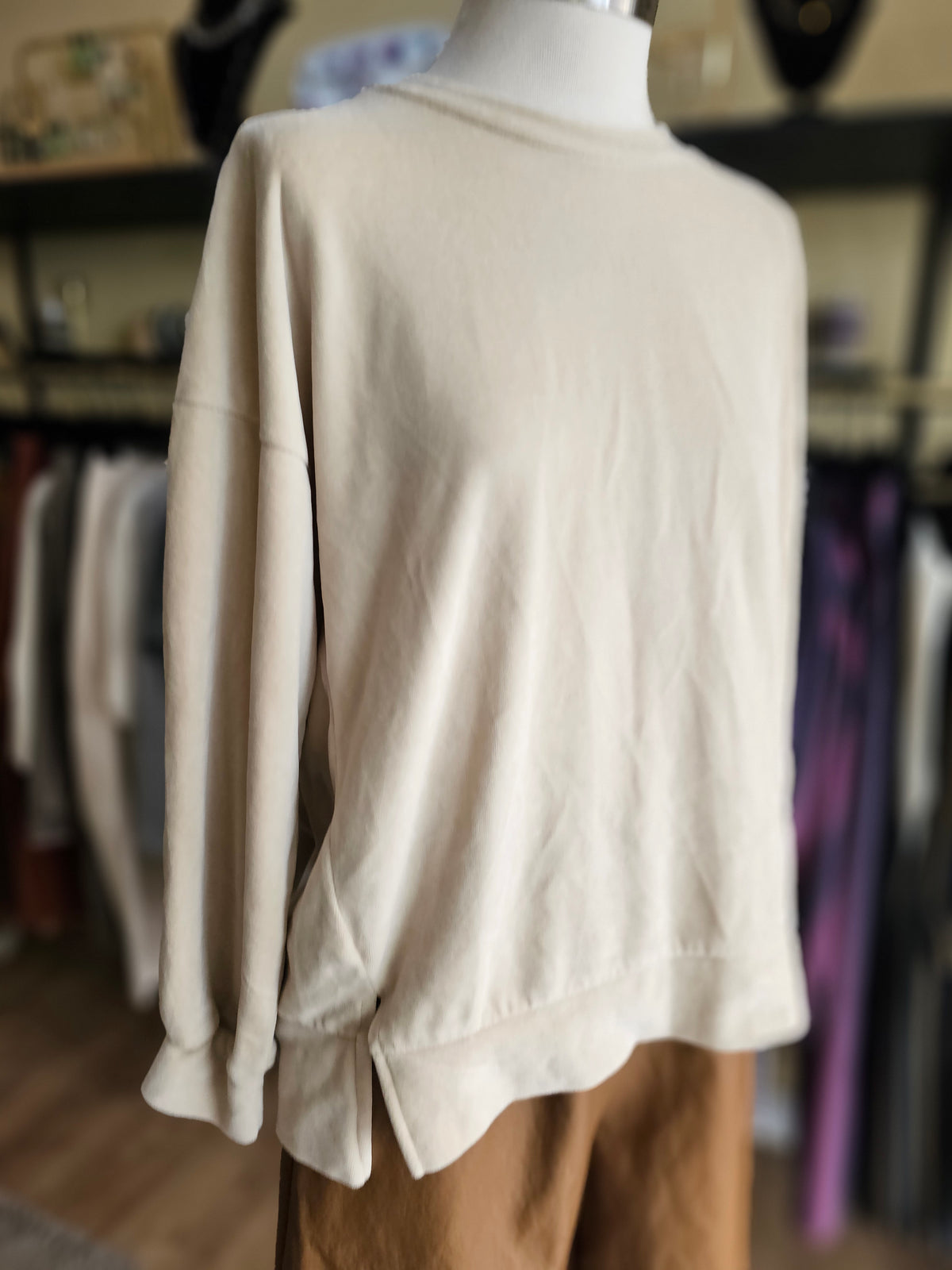 Sweat en velours ecru johanna paris