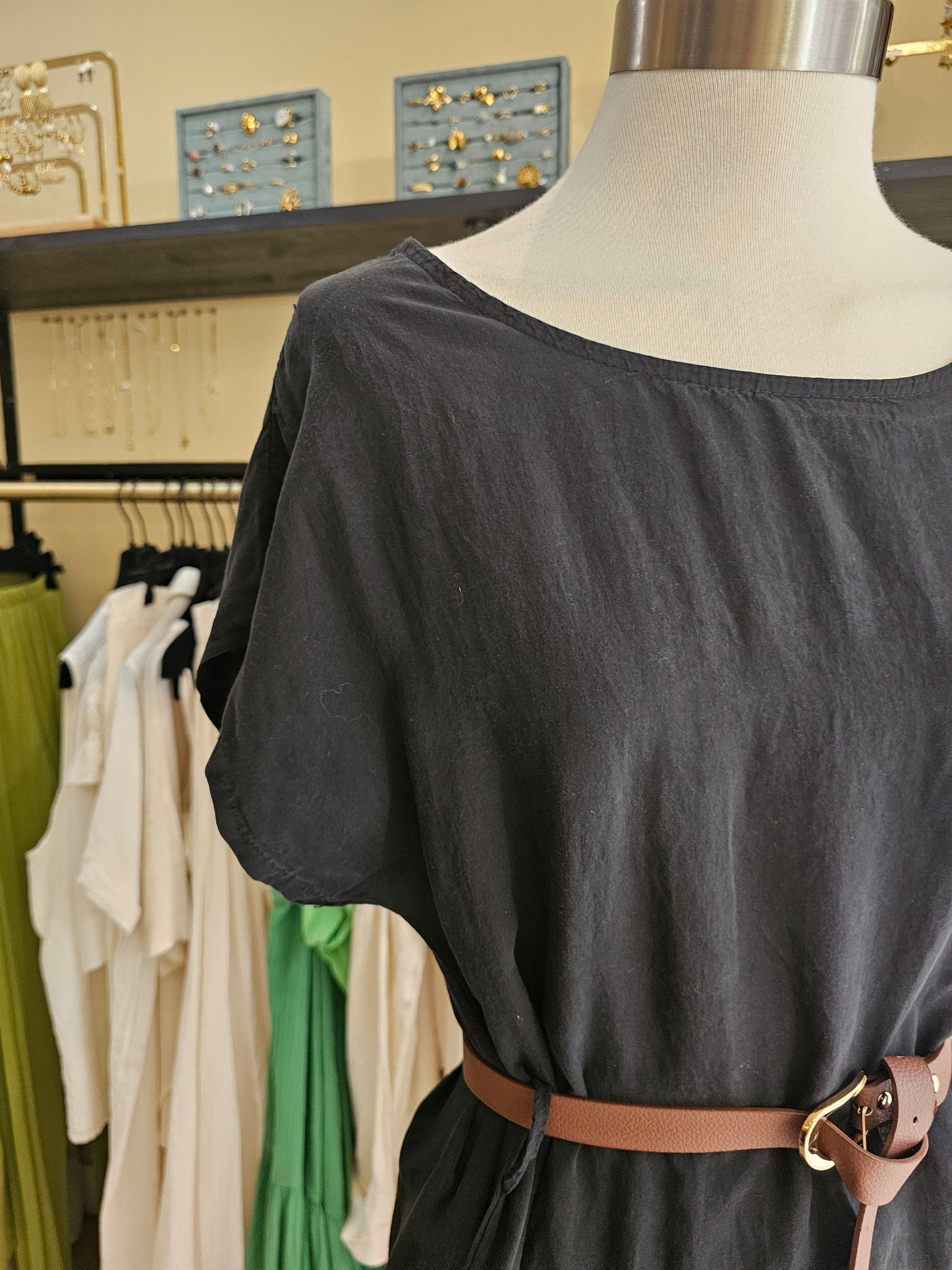 Robe courte en tencel noir