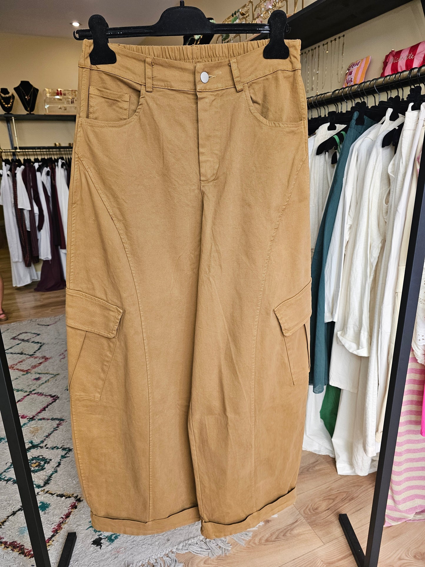 Pantalon cargo moutarde