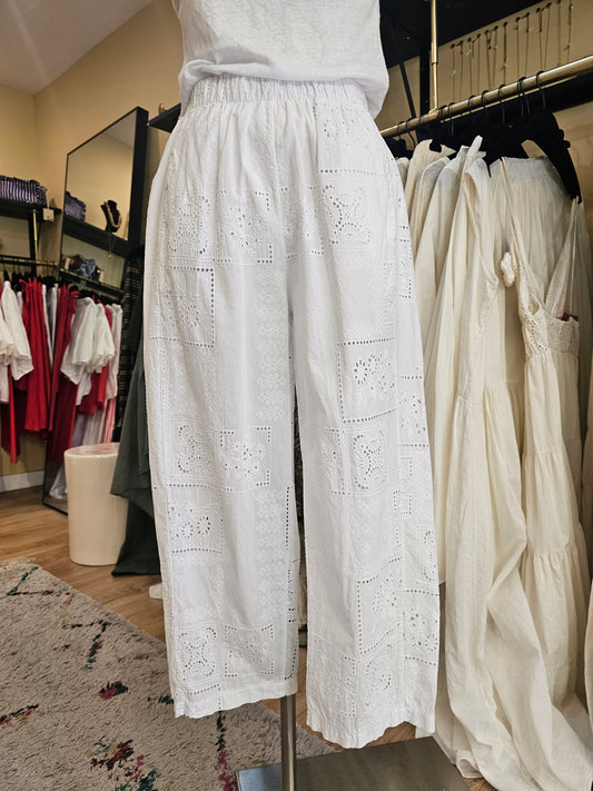 Pantalon magique blanc brodé