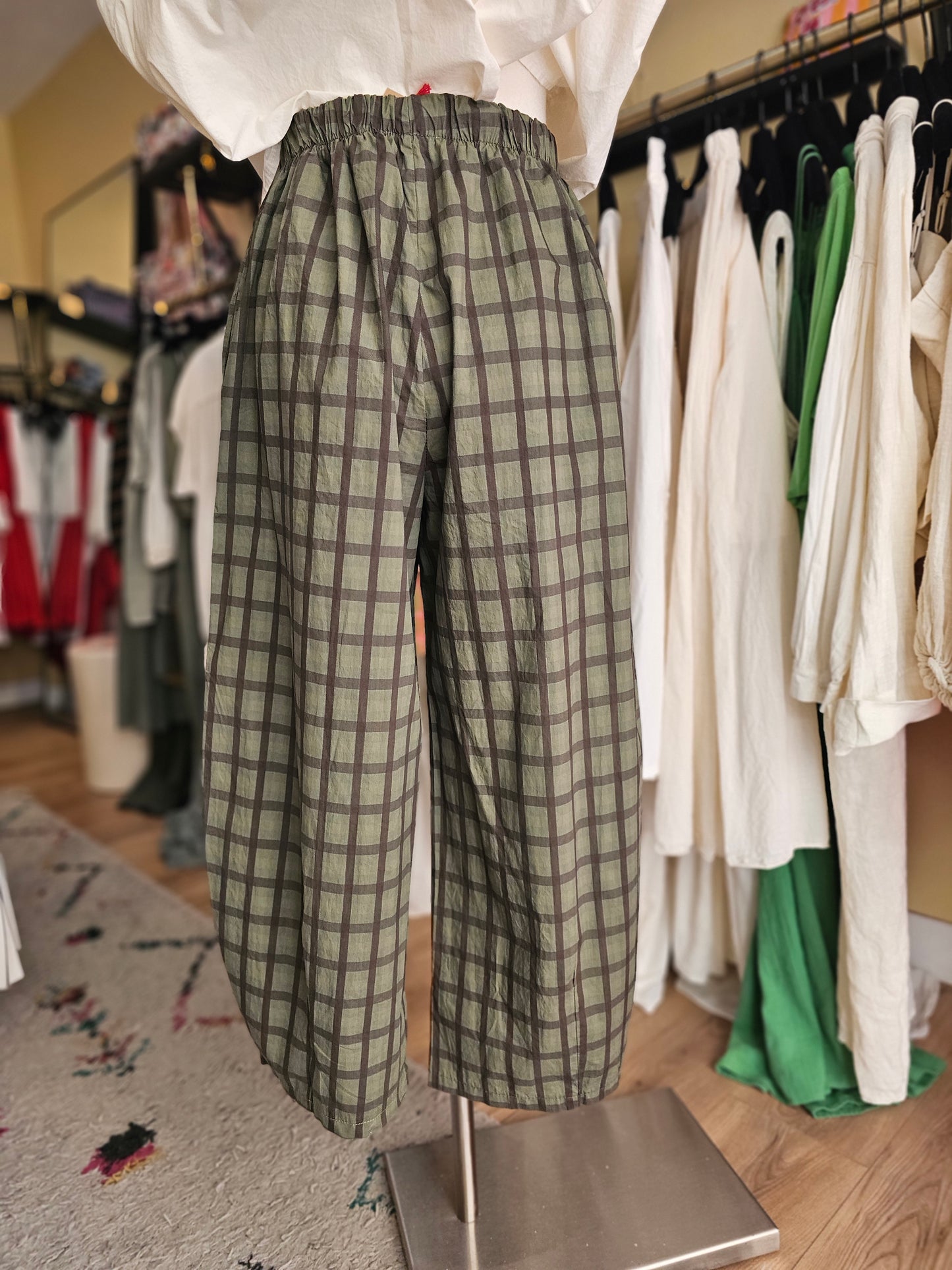 Pantalon à carreaux kaki Johanna Paris