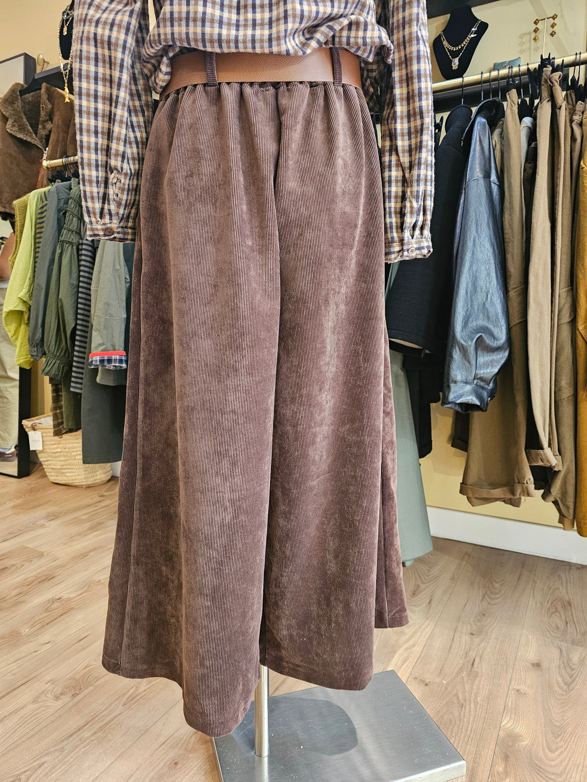 Pantalon jupe culotte en velours marron Johanna Paris