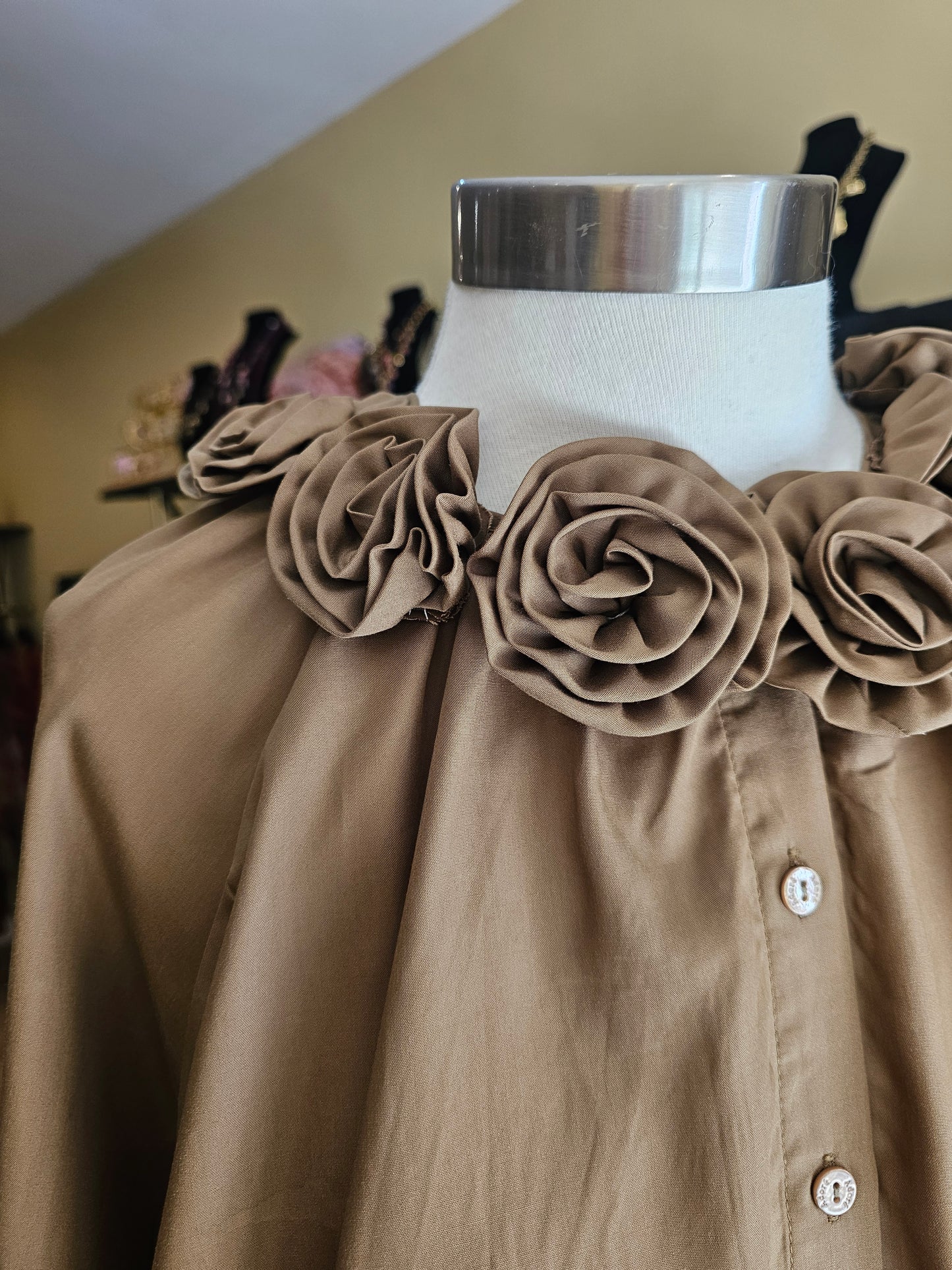 Chemise col fleurs Adoré Paris