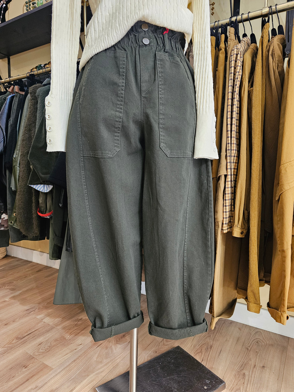 Pantalon po barrel kaki Johanna Paris